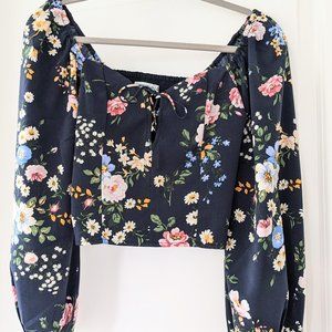 Abercrombie Floral Puff, long sleeve lace up top